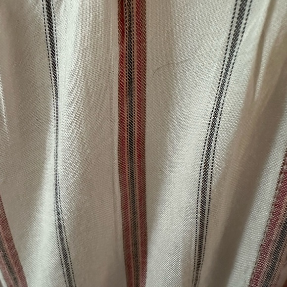 Max studio top - Picture 3 of 3